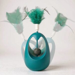 Billengő tollas cica tojás macskamentával